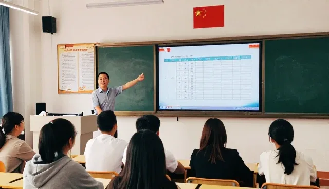 素质拓展课程设计如何提升教育应用效果